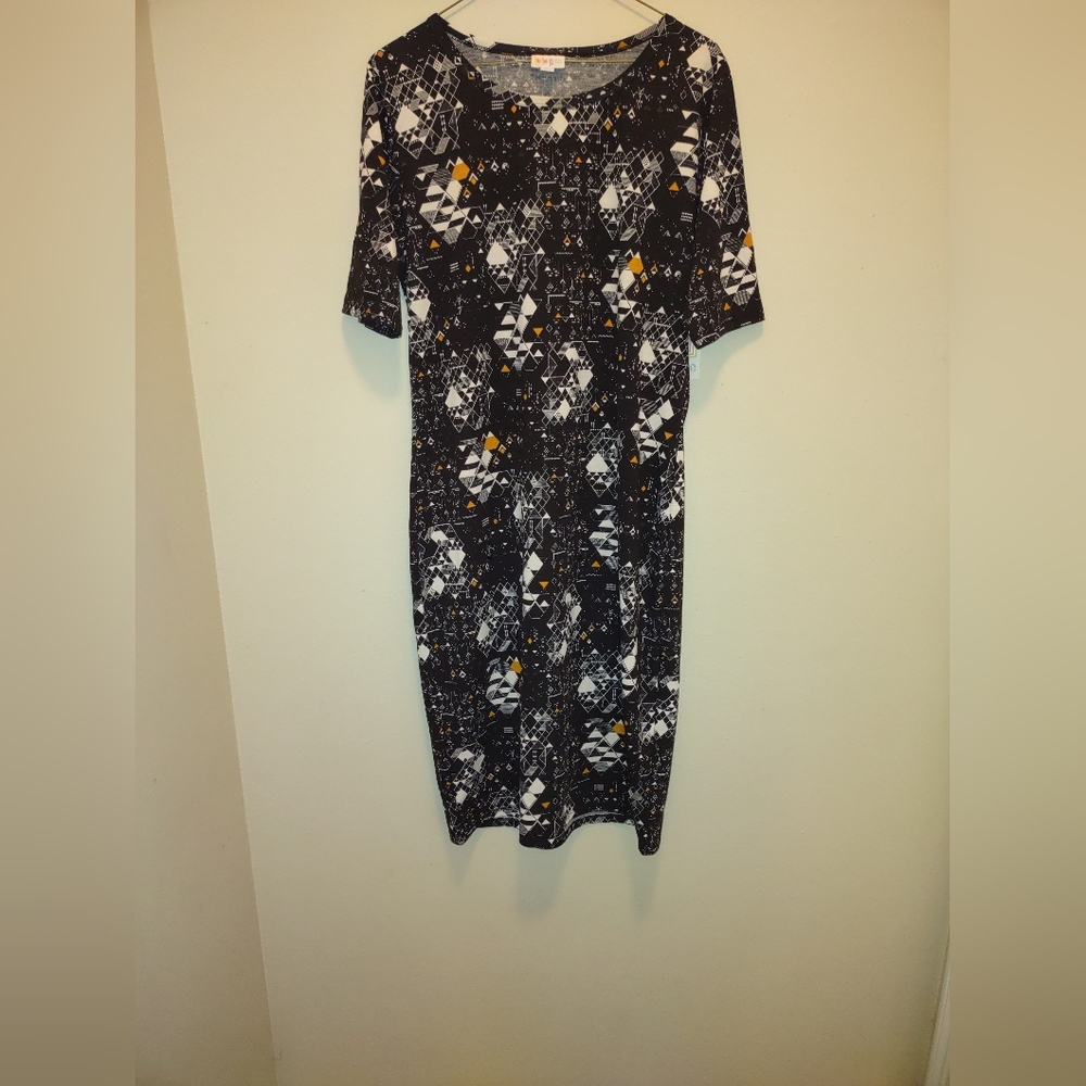 LulaRoe Julia - XL (18-20) Black Gold & White Geometric Pattern